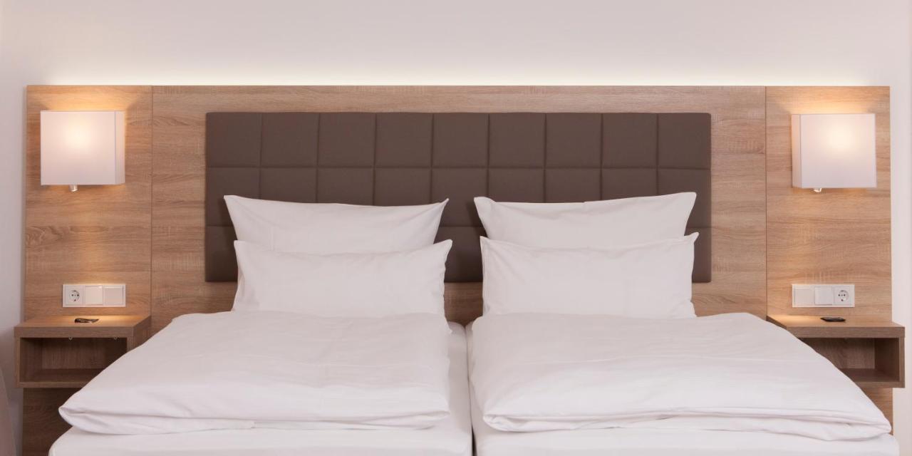 Hotel Frisia Leer Extérieur photo